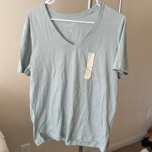NWT V-neck short sleeve shirt